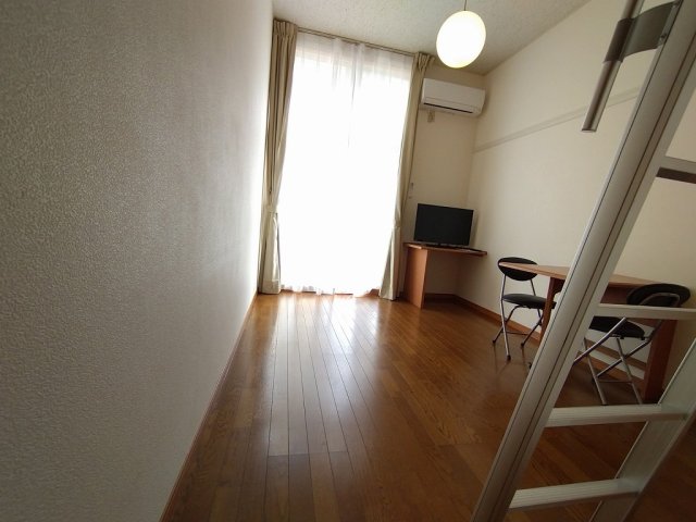 その他　2階以上は絨毯仕様です。