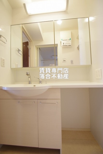 洗面設備　使いやすい独立洗面台