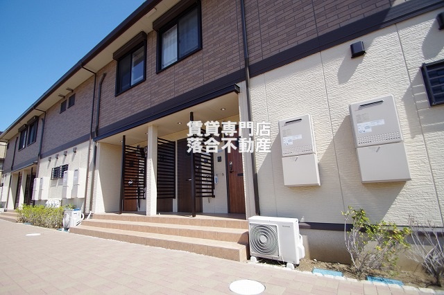 建物外観　2017年築。築浅