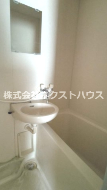 バス・シャワールーム　別部屋参考写真です