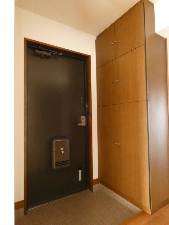 玄関　図面と現状に相違がある場合には現状を優先