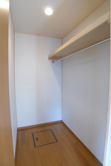 収納　ウォークインクローゼット