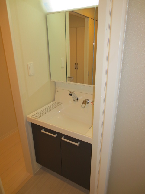 洗面設備　別の部屋の写真です