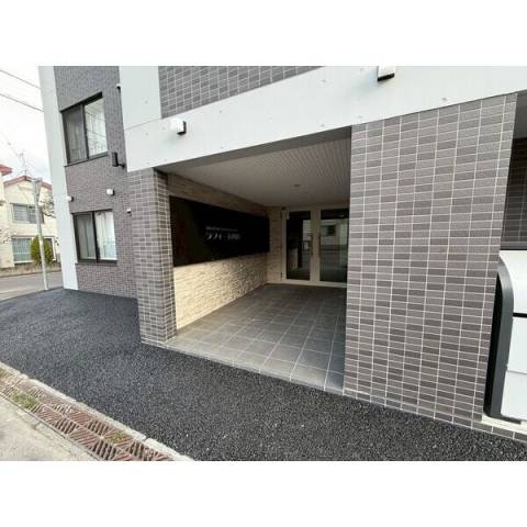 エントランス　詳細は、ウィンドワード菊水店までご相談下さい。