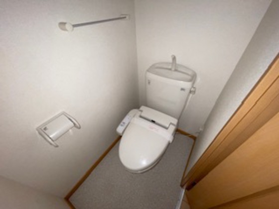 トイレ　※別部屋の写真です