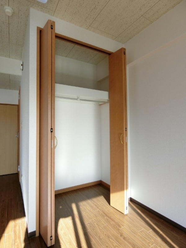 収納　図面と現状に相違がある場合には現状を優先