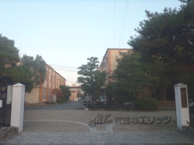 小学校　御室小学校（小学校）まで870m