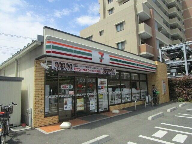 コンビニ　セブンイレブン 板橋三園1丁目店（コンビニ）まで682m