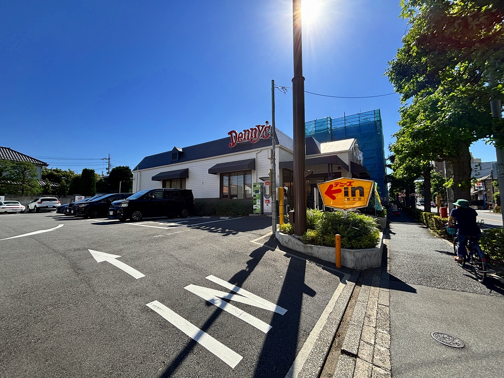 飲食店　デニーズ野方店（飲食店）まで147m