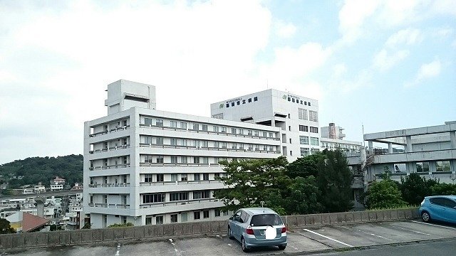 エントランス　那覇市立病院まで500m