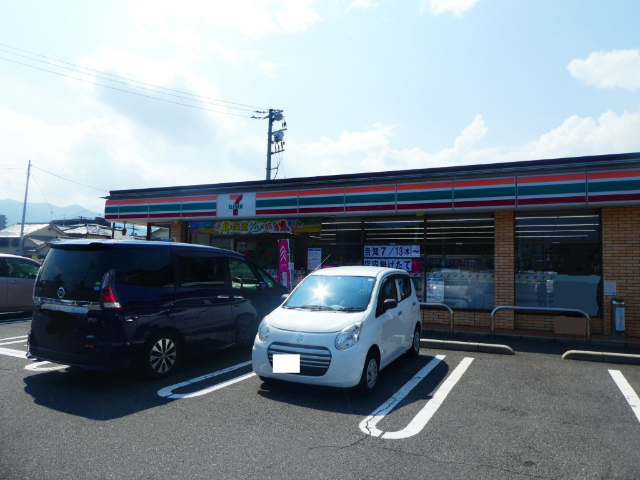コンビニ　セブンイレブン広島串戸港店（コンビニ）まで292m
