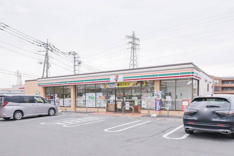 コンビニ　セブンイレブンKOYO伊勢崎市民病院店（コンビニ）まで354m