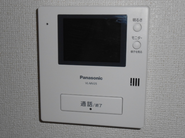 セキュリティ　カラーＴＶモニター付インターホン完備