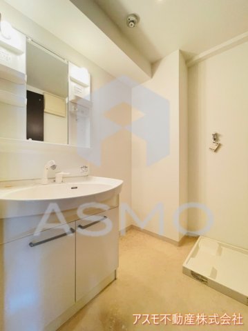 洗面設備　同マンション別部屋　参考写真