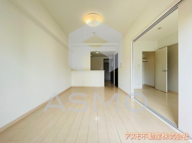 居室・リビング　同マンション別部屋　参考写真
