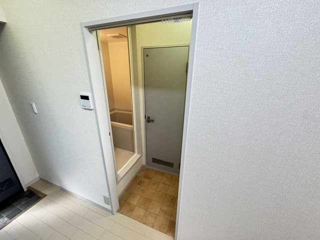 ＪＲ羽越本線 新発田駅 バス乗車時間：9分 最寄りバス停で下車 徒歩5分 2階建 築30年の内装写真