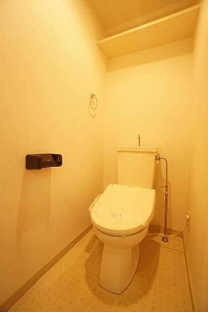 トイレ　【トイレ】ウォシュレットは部屋により異なります。