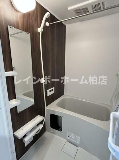 バス・シャワールーム　※同施工参考写真