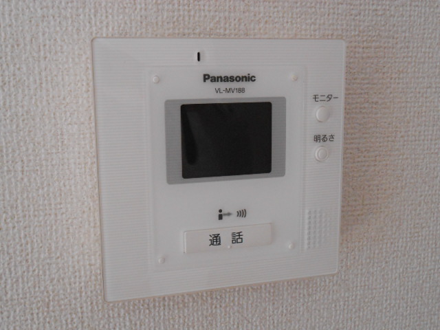 セキュリティ　カラーＴＶモニター付インターホン完備