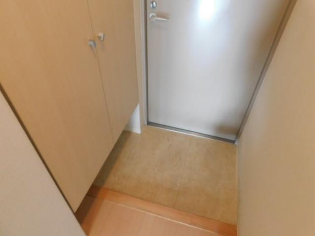 玄関　玄関も広々