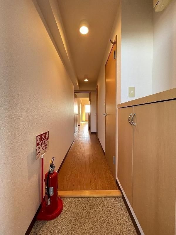玄関　※他部屋参照