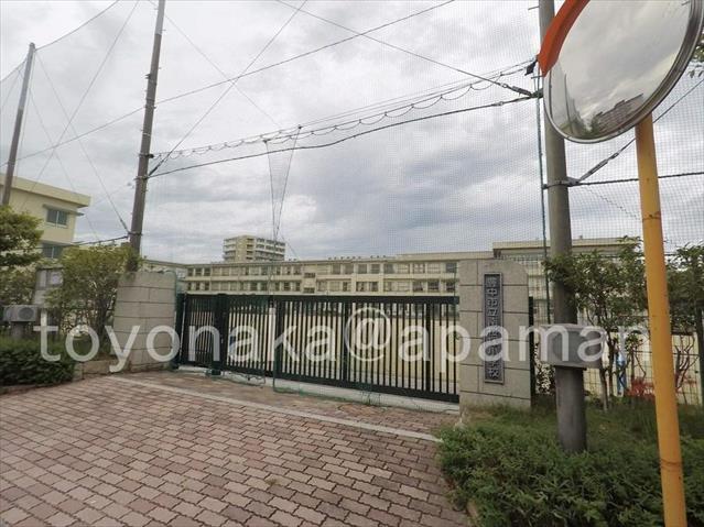小学校　南桜塚小学校（小学校）まで3413m