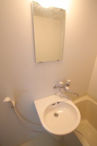 洗面設備　（別タイプ参考写真）サクラコーポ　　北区王子5