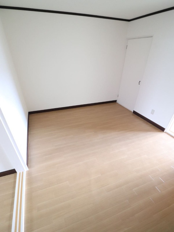 その他設備　6帖の洋室です