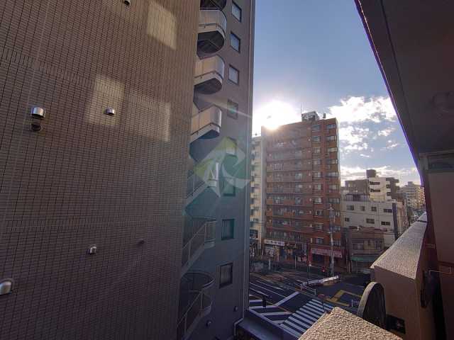 眺望　カテリーナ千駄木 205