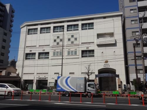 中学校　台東区立柏葉中学校（中学校）まで886m