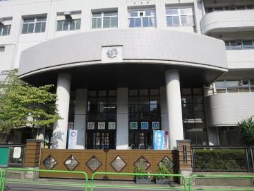 小学校　台東区立東泉小学校（小学校）まで78m