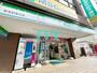 コンビニ　ファミリーマート 菊名駅東口店（コンビニ）まで126m