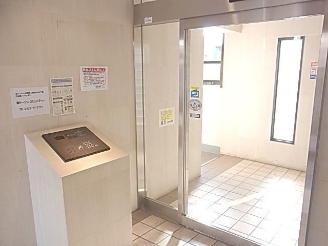 エントランス　★オートロック★