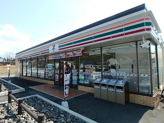コンビニ　セブンイレブン日進三本木町店（コンビニ）まで1175m