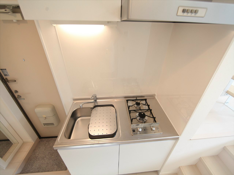 キッチン　システムキッチン（ガス2口）冷蔵庫・レンジ等ご用意できます