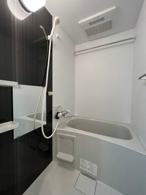 バス・シャワールーム　別部屋参照写真