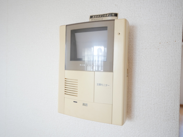 セキュリティ　★モニター付インターホンで防犯面も安心ですね★