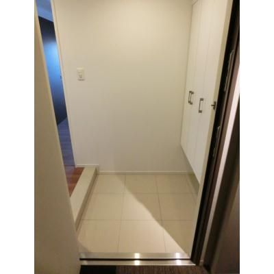 玄関　シンプルで使いやすい玄関です