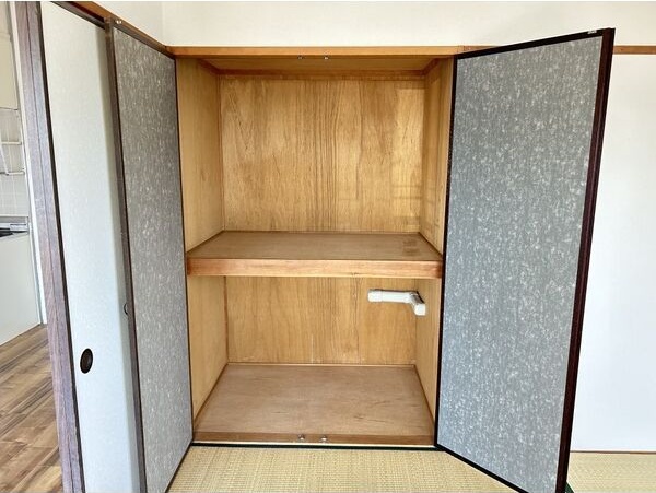 収納　同物件の別部屋になります。
