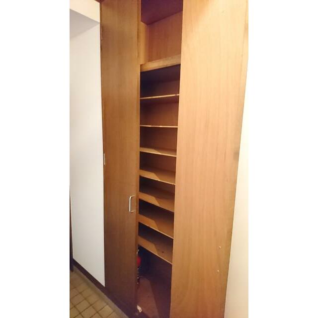 その他設備　玄関シューズボックス