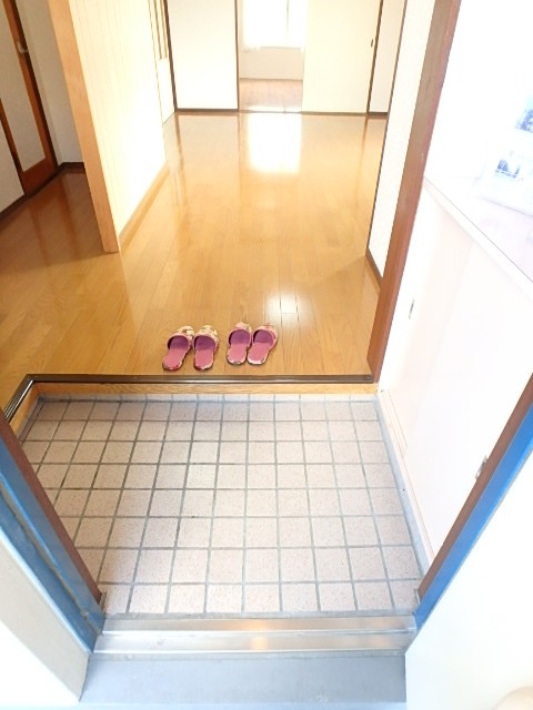玄関　図面と現状に相違がある場合には現状を優先