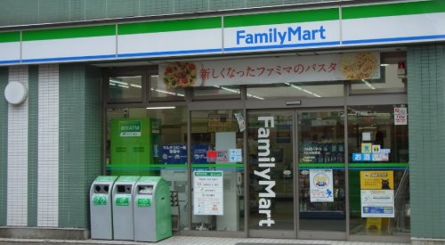 コンビニ　ファミリーマート市川妙典駅店（コンビニ）まで974m