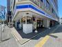 コンビニ　ローソン 福岡舞鶴交番前店（コンビニ）まで143m
