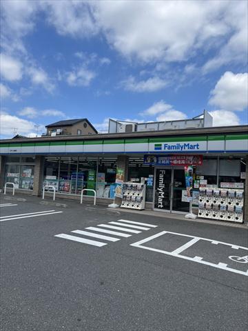 コンビニ　ファミリーマート江戸川上篠崎店（コンビニ）まで436m
