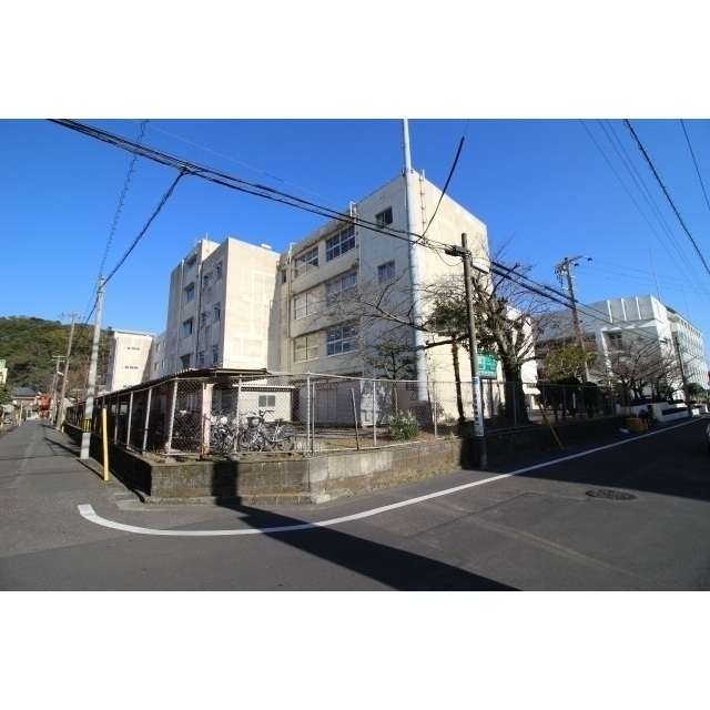 中学校　静岡市立末広中学校（中学校）まで950m