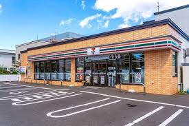 コンビニ　セブンイレブン札幌北11条東3丁目店（コンビニ）まで203m