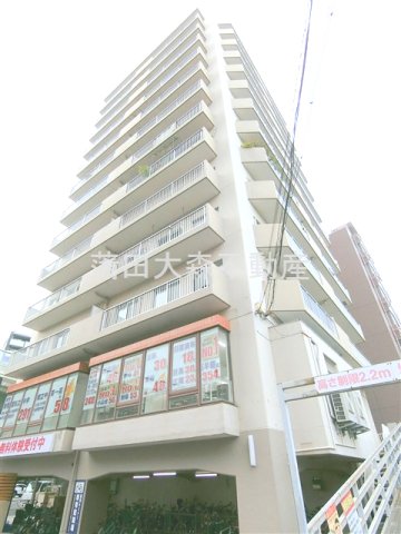 建物外観　1990年8月築　SRC鉄骨鉄筋コンクリート造地上13階建て