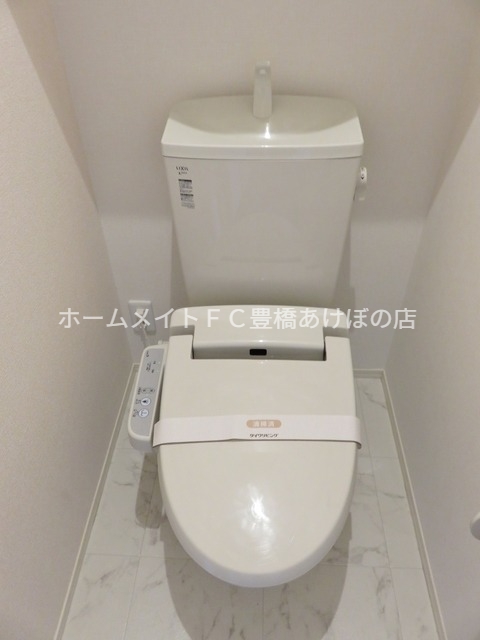 トイレ　同型別部屋写真（反転）