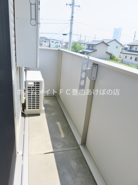 バルコニー　同型別部屋写真（反転）