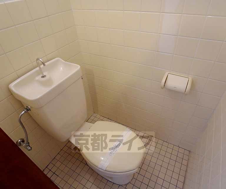 トイレ　清潔感のある洋式トイレです